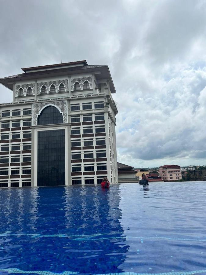 Nusa Luxurious Suite コタバル エクステリア 写真