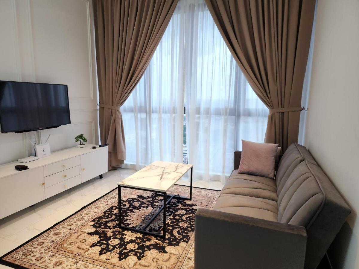 Nusa Luxurious Suite コタバル エクステリア 写真